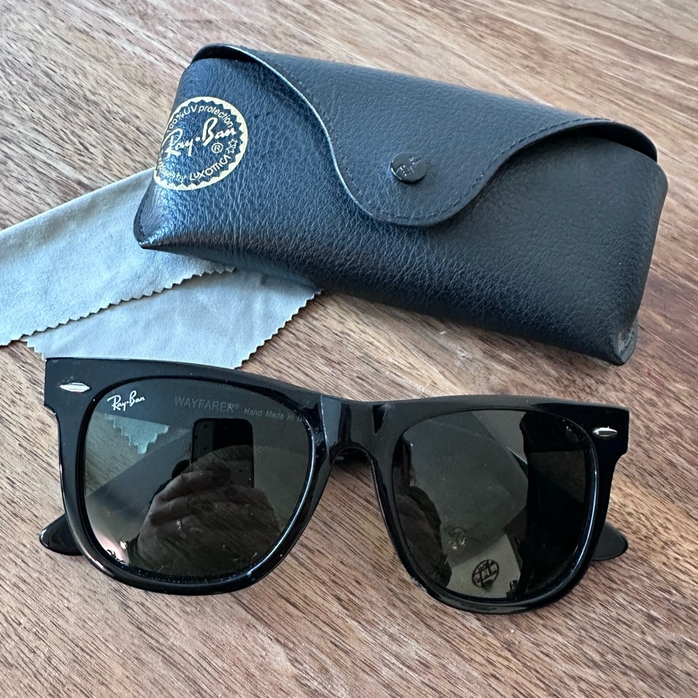 Ray-Ban Classic Black Sunglasses